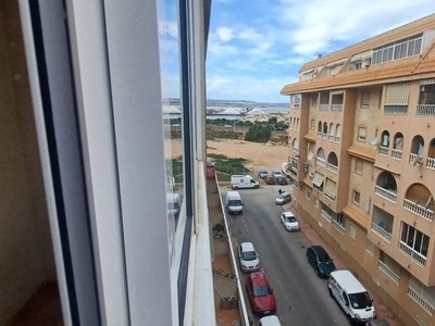 Apartamento en venta en Parque de las Naciones, Torrevieja, Alicante