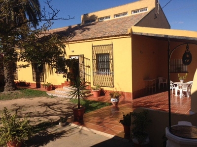 Casa finca con 1.493 m2 de parcela en Pozo Estrecho. en Cartagena