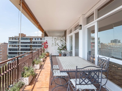 Piso de 201m² con 22m² terraza en alquiler en Pedralbes