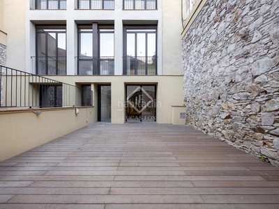 Piso de obra nueva de 2 dormitorios con terraza de 40 m² en venta en el eixample izquierdo en Barcelona