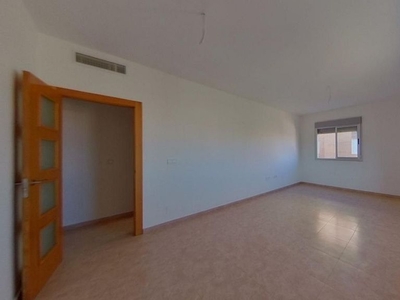 Piso en alquiler en Molina de Segura ciudad de 2 habitaciones con garaje y balcón