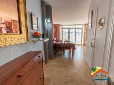 Piso r02199 piso de 2 habitaciones con vistas al mar, parking y piscina a 5 minutos de la playa en Lloret de Mar