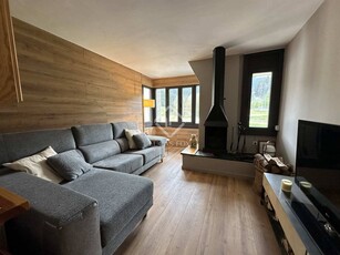 Apartamento en venta en Alp, Girona
