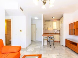 Apartamento en venta en Rincón de la Victoria, Málaga