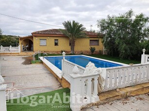 Chalet en venta en Llíria, Valencia