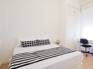 Dormitorio en apartamento de 10 dormitorios en Moncloa, Madrid