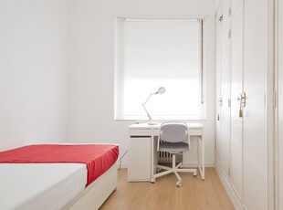 Dormitorio en apartamento de 10 dormitorios en Moncloa, Madrid