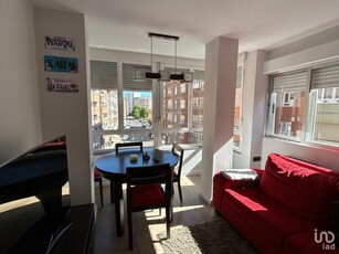 Piso 2 habitaciones de 91 m² en León (24006)