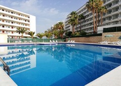 Venta de piso con piscina y terraza en Playa de las Américas (Arona)