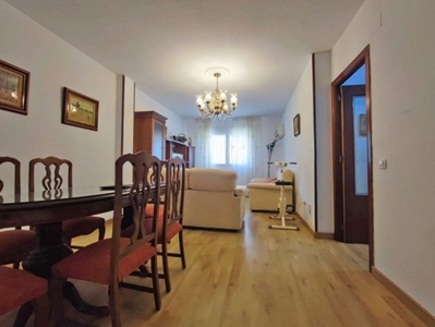 Alquiler de piso en Casar de Cáceres de 3 habitaciones con terraza y garaje