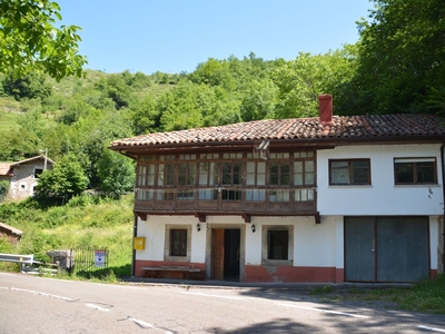 Casa en venta, Oseja de Sajambre, León