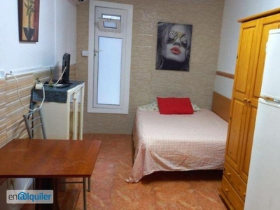 Estudio en alquiler en Hospitalet de Llobregat