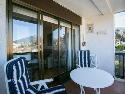 Piso en alquiler en El Espinar pueblo de 3 habitaciones con terraza y piscina