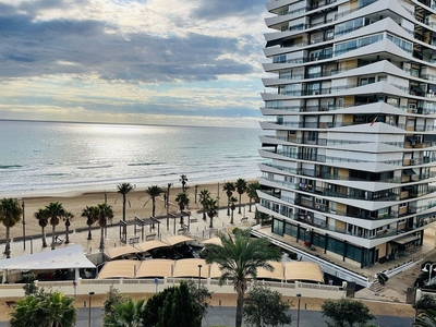 Piso en alquiler en Playa de San Juan de 2 habitaciones con piscina y garaje