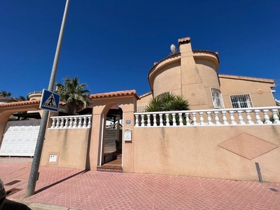 Rojales villa en venta