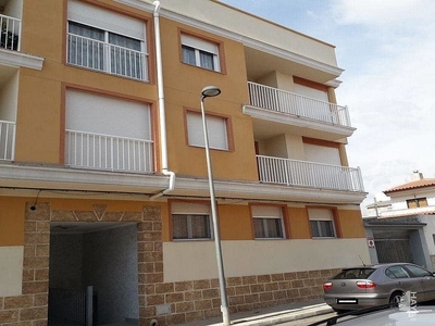 Venta de piso en Torreblanca de 2 habitaciones con piscina y garaje