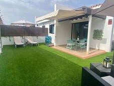 Bungalow soleado con jardin grande en Colorado Golf