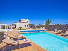 Casa-Chalet en Venta en Playa Blanca (Lanzarote) Las Palmas Ref: PB 8140