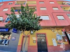 Piso en venta en Huércal de Almería de 3 habitaciones con terraza y ascensor