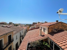 Dúplex en venta en Caldes d´Estrac de 4 habitaciones con terraza y aire acondicionado