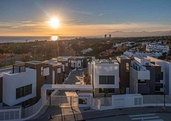 Piso en venta en Cabopino - Artola, Marbella, Málaga