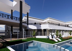 Piso en venta en Algorfa de 2 habitaciones con terraza y piscina