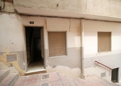 Venta de piso en Abarán de 3 habitaciones y 78 m²