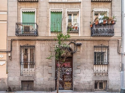 Apartamento en venta en CALLE MOLINO DE VIENTO, Universidad, Centro, Madrid, Madrid