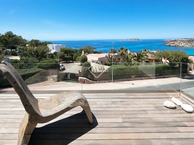 Cala Tarida villa en venta