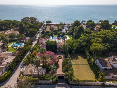 Estepona villa en venta