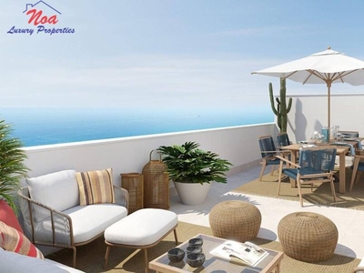 Magnifico apartamento en venta con vistas al mar en Estepona, Málaga