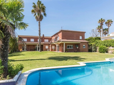 Vilanova I La Geltru villa en venta