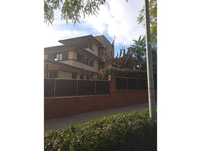 Alquiler Casa unifamiliar en Avenida Miguel Cervantes Viladecans. Buen estado con terraza 834 m²