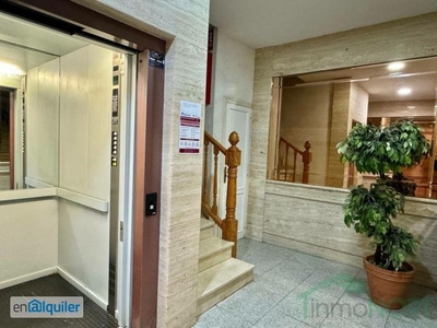 Alquiler de Apartamento 2 dormitorios, 2 baños, 0 garajes, Buen estado, en Cartagena, Murcia