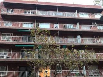 Piso de cuatro habitaciones buen estado, quinta planta, La Nova Esquerra de l'Eixample, Barcelona